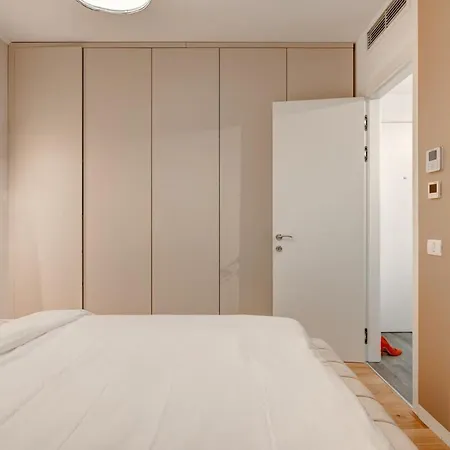 Luxury 1 Bedroom Flat Near Herastrau Park * Bukarest